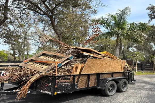 Professional junk haulers in Nixon, TX Professional junk haulers in Nixon, TX
